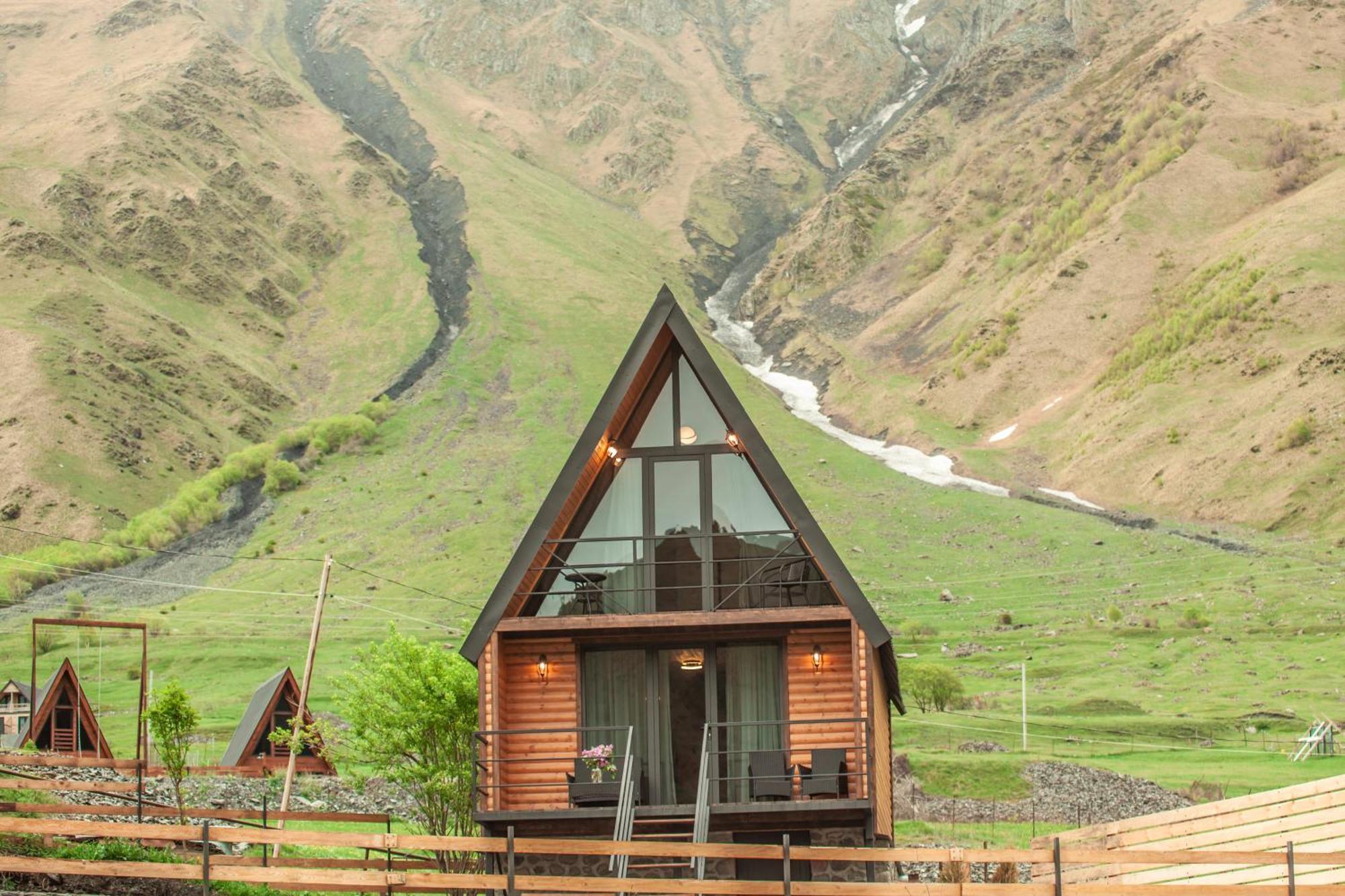 Sunset Cottage Kazbegi Екстер'єр фото