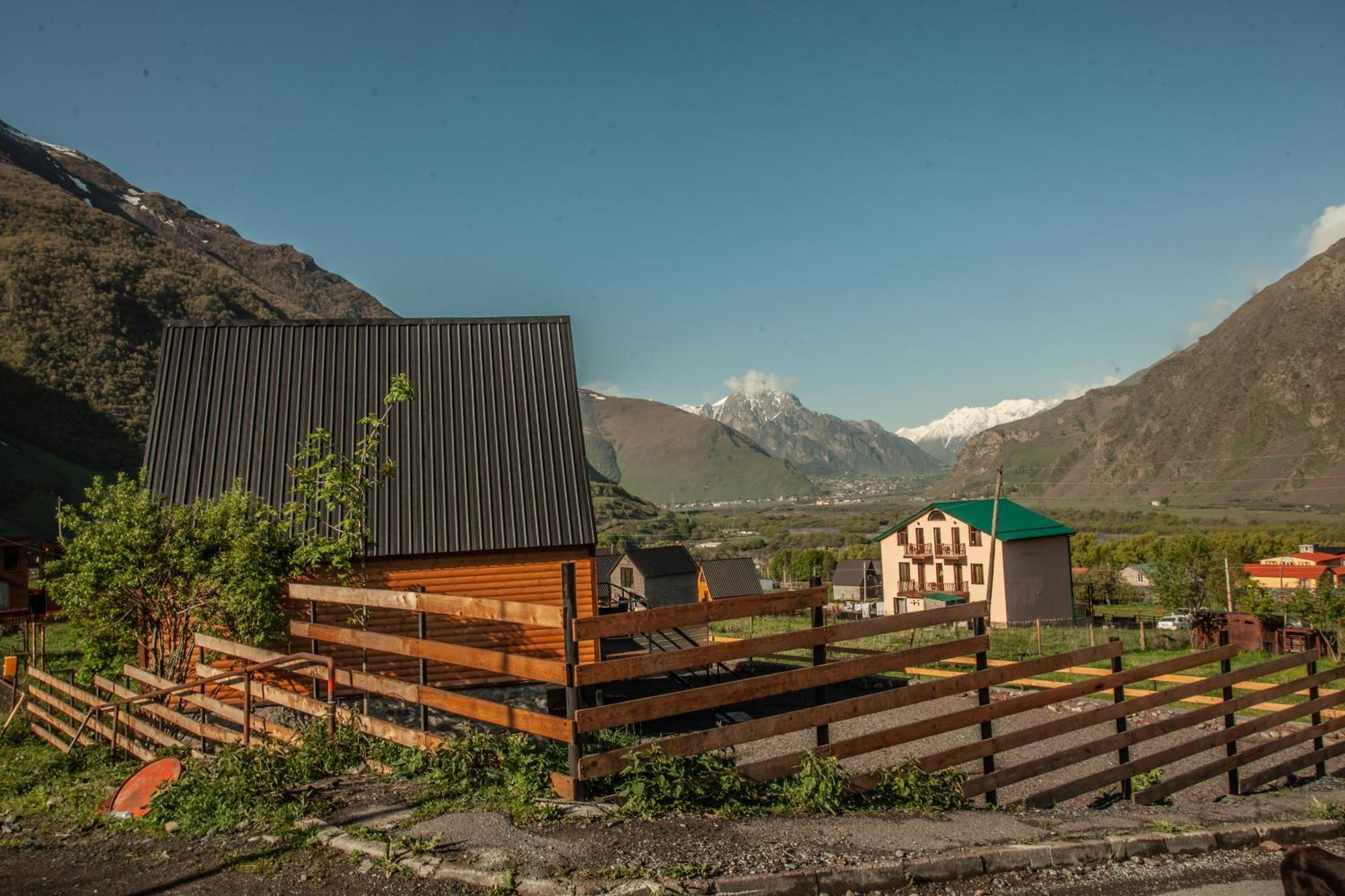 Sunset Cottage Kazbegi Екстер'єр фото